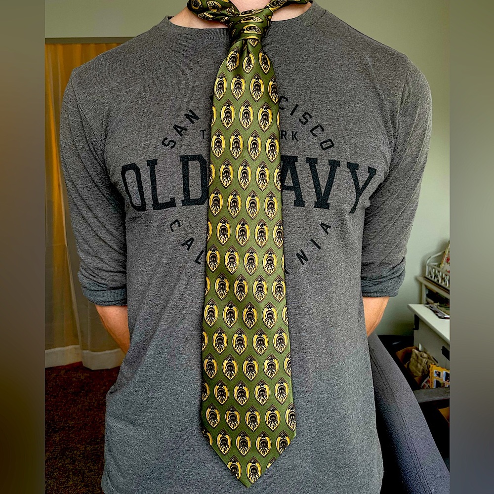 This is a Vintage Villa Bugatti tie.